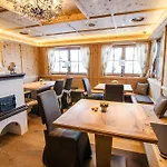 Victoria - Adults Only Hotel 4*