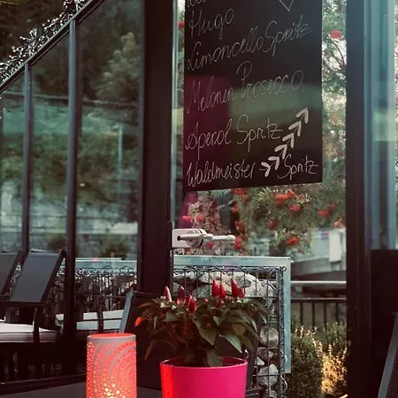 Hotel Victoria - Adults Only Bar & Breakfast 4*