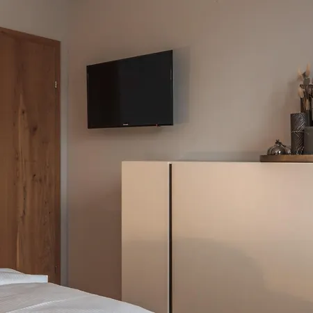 Ξενοδοχείο Hotel Victoria - Adults Only Bar & Breakfast 4*