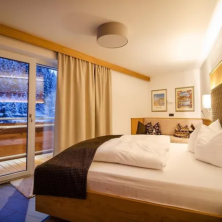 Hotel Victoria - Adults Only Bar & Breakfast 4*