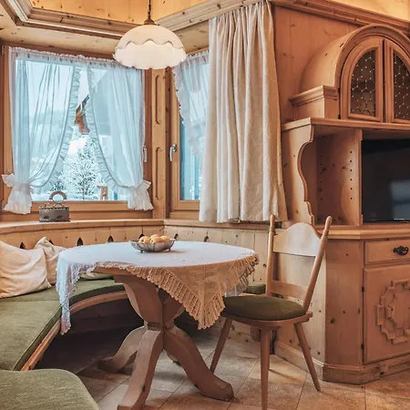 Victoria - Adults Only ホテル 4*