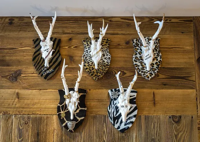 Victoria - Adults Only